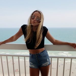 Meet your Posher, Raegan